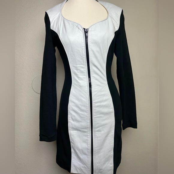 LEATHER BY WILSON Rare 1980s vintage dress size small - Picture 3 of 10